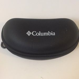 Columbia sunglass case